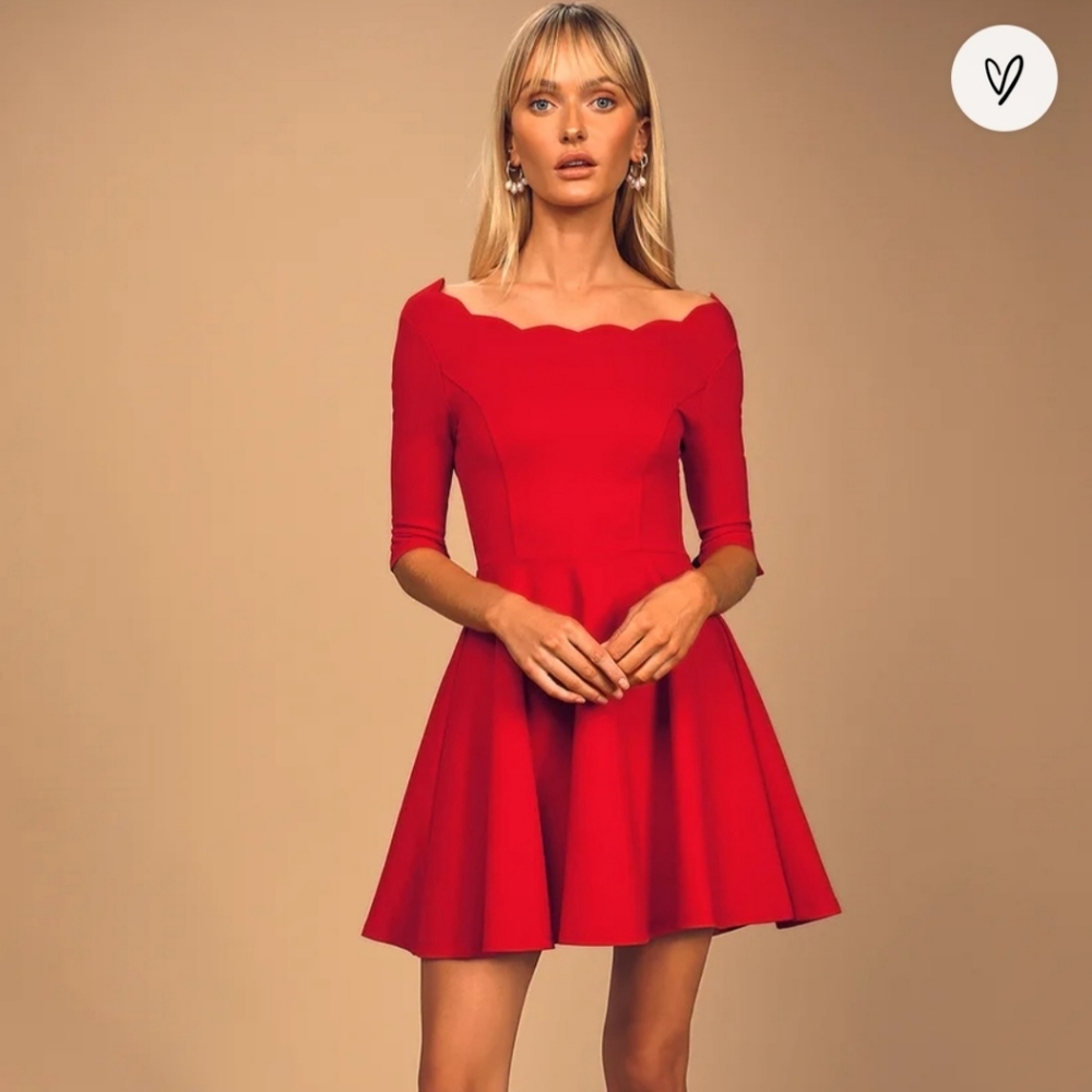 Red ❤️ Scalloped Dress  NEW